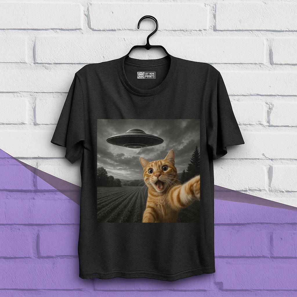 Cat Selfie With Alien T-Shirt
