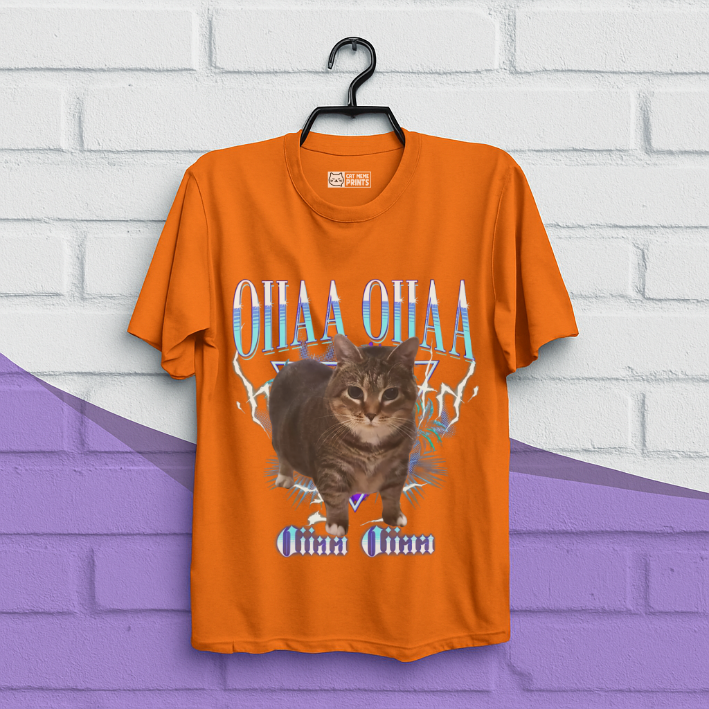 Spining Cat Oiiaa Oiiaa T-Shirt