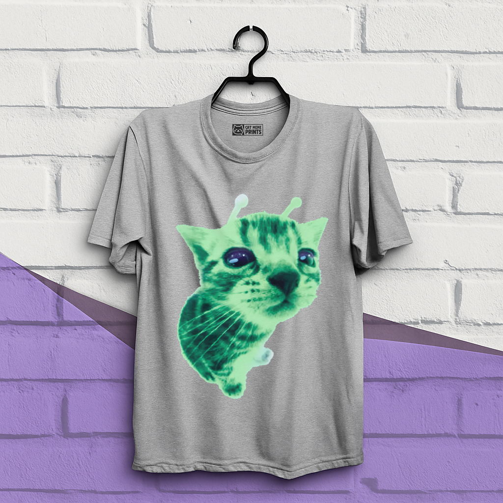 Gnarp Cat Aien T-Shirt