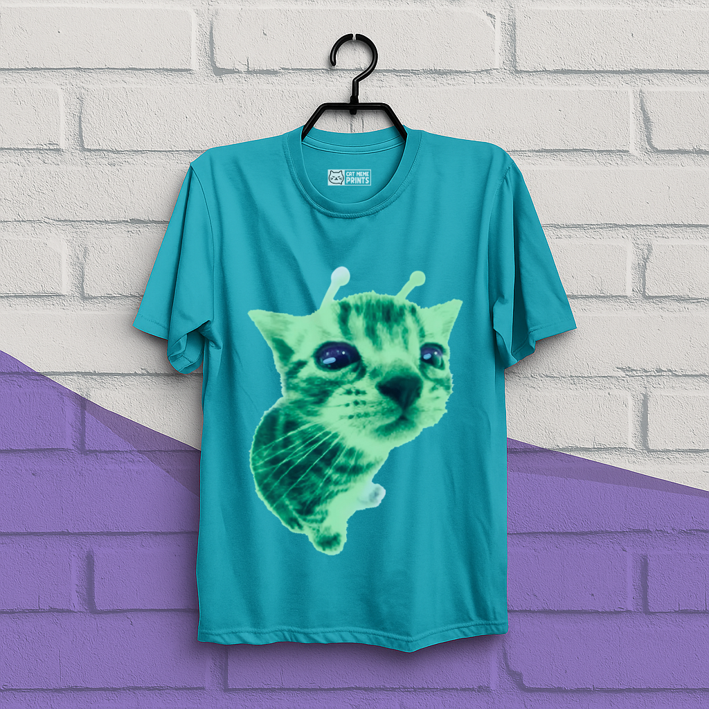 Gnarp Cat Aien T-Shirt