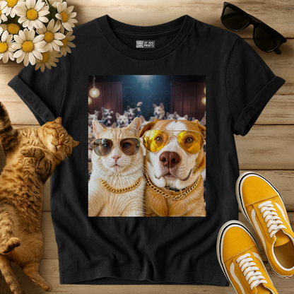Cat & Dog Selfie in Dogs Party T-Shirt