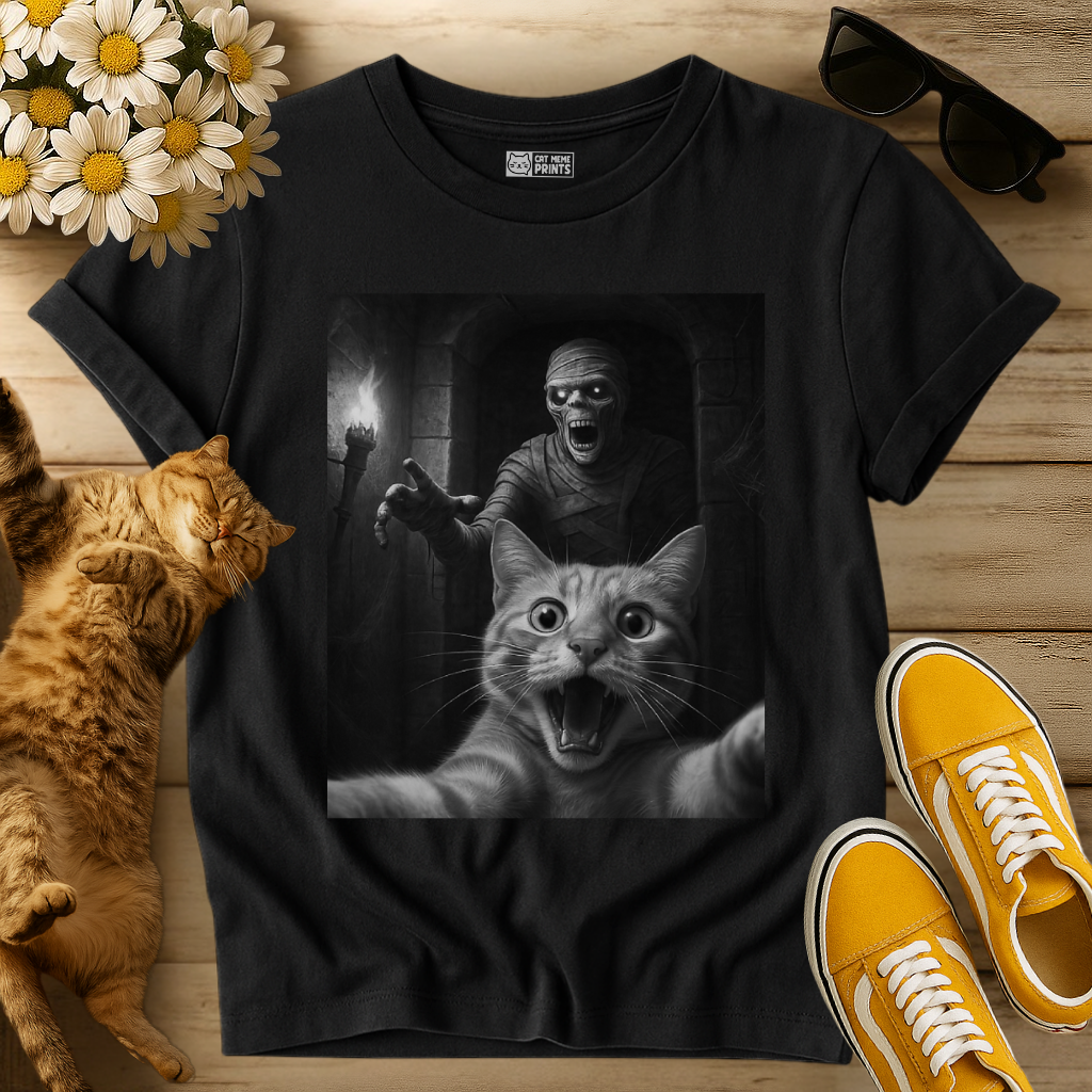 Cat Selfie with a Mummy T-Shirt
