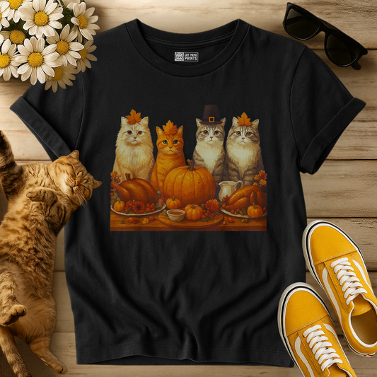 Cats Dinner Feast Fall Thanksgiving T-Shirt