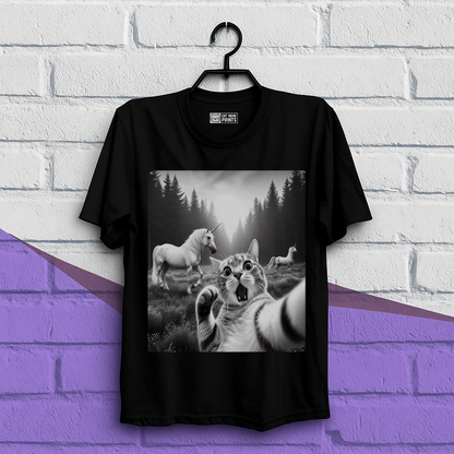 Surprised Cat Selfie With Unicorns T-Shirt