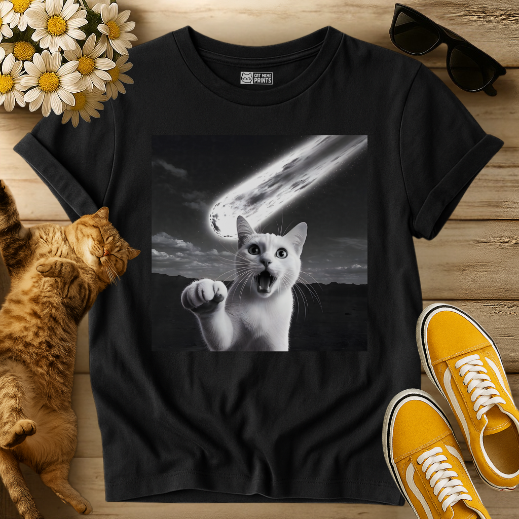 Shocked Cat Meteor Selfie T-Shirt