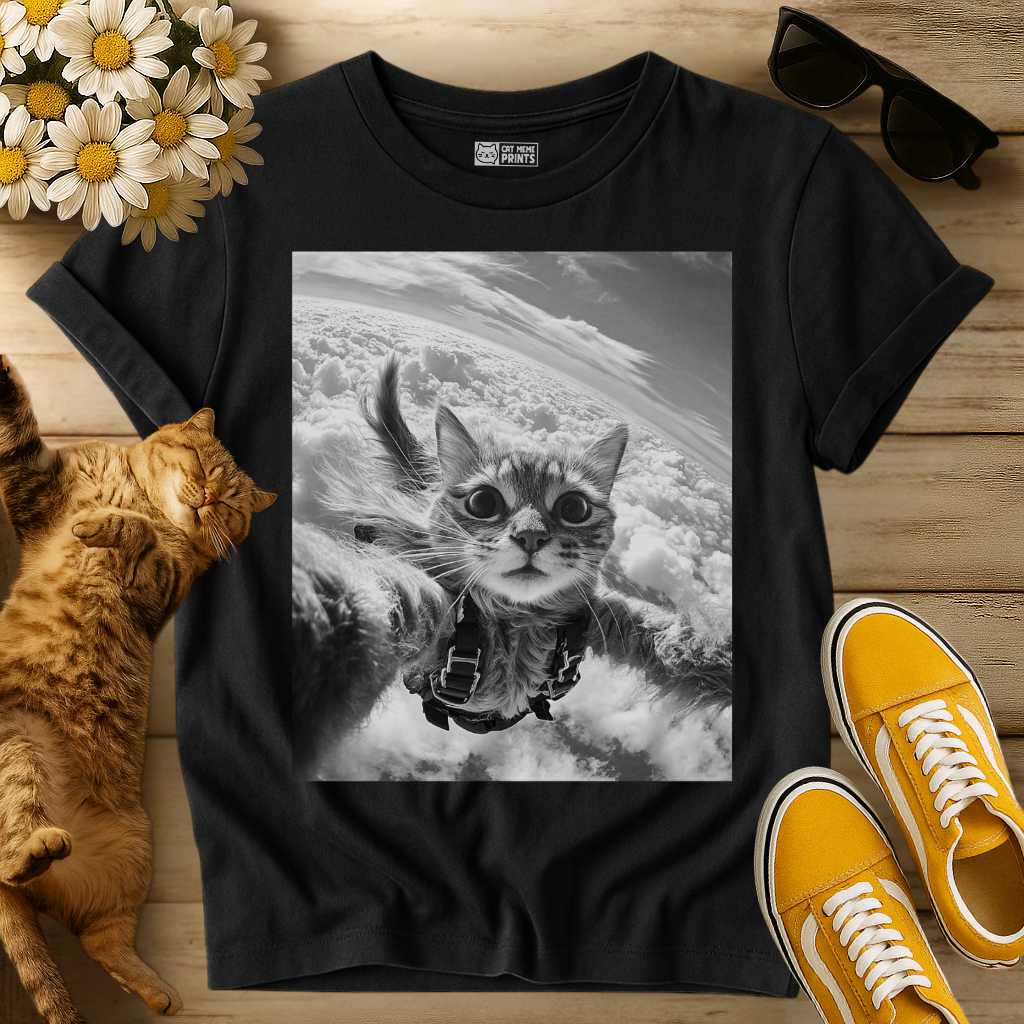 Cat Skydiving Taking Selfie T-Shirt