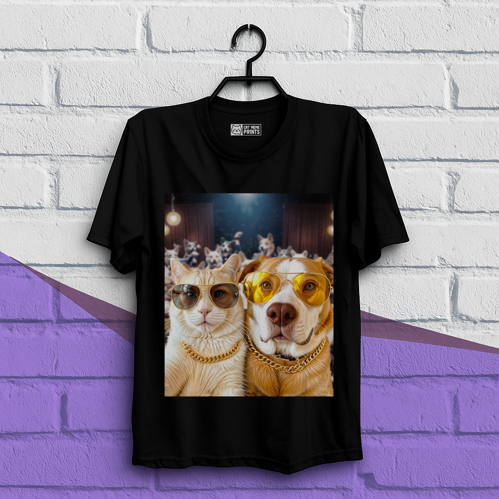 Cat & Dog Selfie in Dogs Party T-Shirt