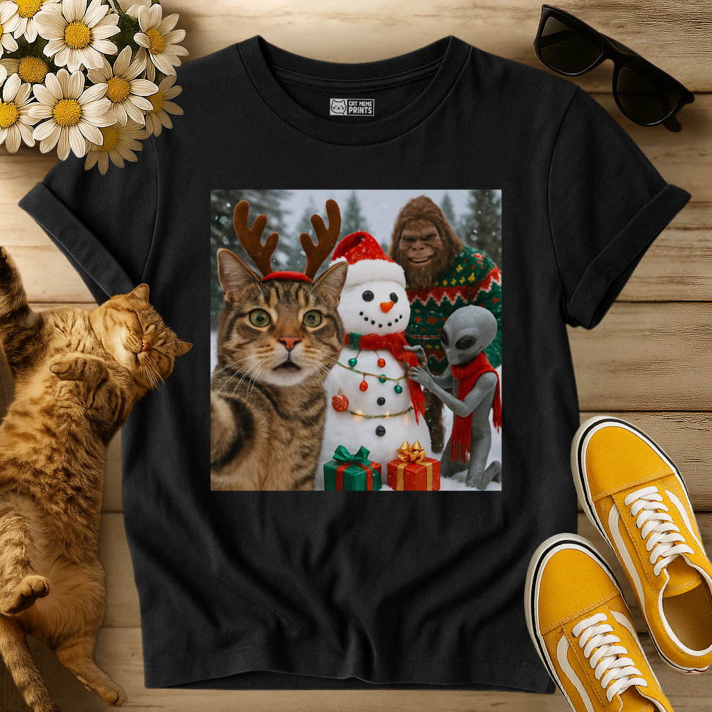 Cat Selfie With Snowman Bigfoot Alien T-Shirt