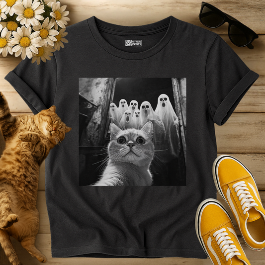 Cat Selfie With Ghosts Halloween T-Shirt