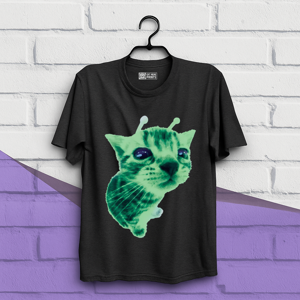 Gnarp Cat Aien T-Shirt