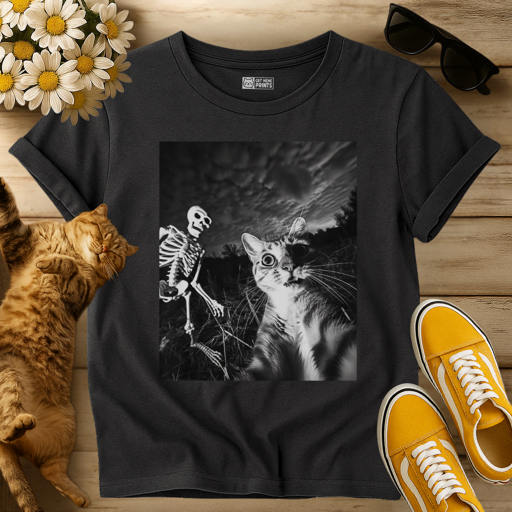 Cat Selfie with Skeleton Halloween T-Shirt