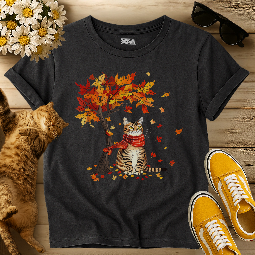 Cat Leaf Fall Tree Autumn Thanksgiving T-Shirt
