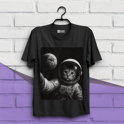 Cat Wear Space Suit Selfie With Earth T-Shirt
