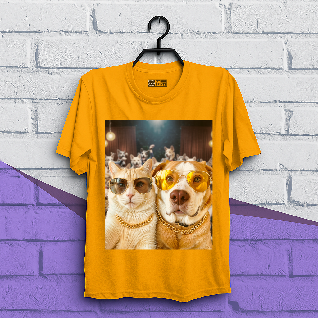 Cat & Dog Selfie in Dogs Party T-Shirt