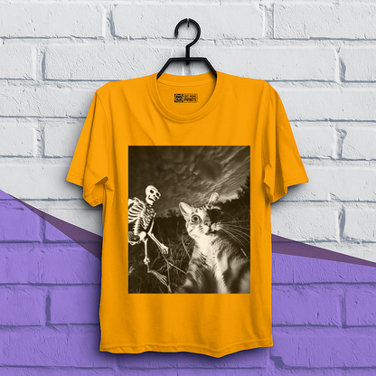 Cat Selfie with Skeleton Halloween T-Shirt