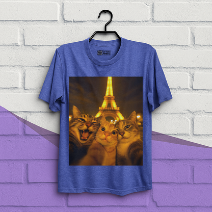 Cats selfie in Paris T-Shirt