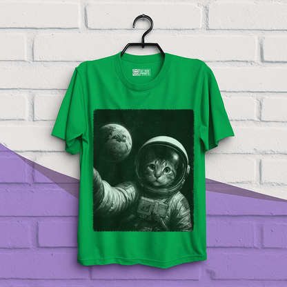 Cat Wear Space Suit Selfie With Earth T-Shirt