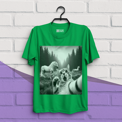 Surprised Cat Selfie With Unicorns T-Shirt