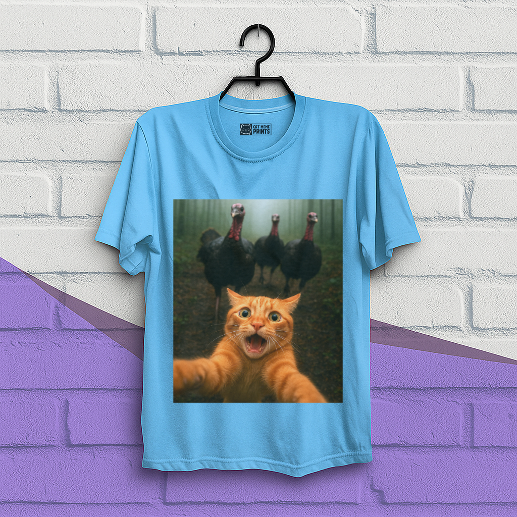Cat Selfie Turkey Chase Thanksgiving T-Shirt