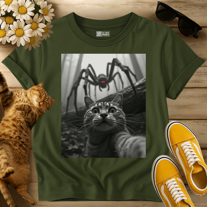 Cat Selfie With Spider T-Shirt