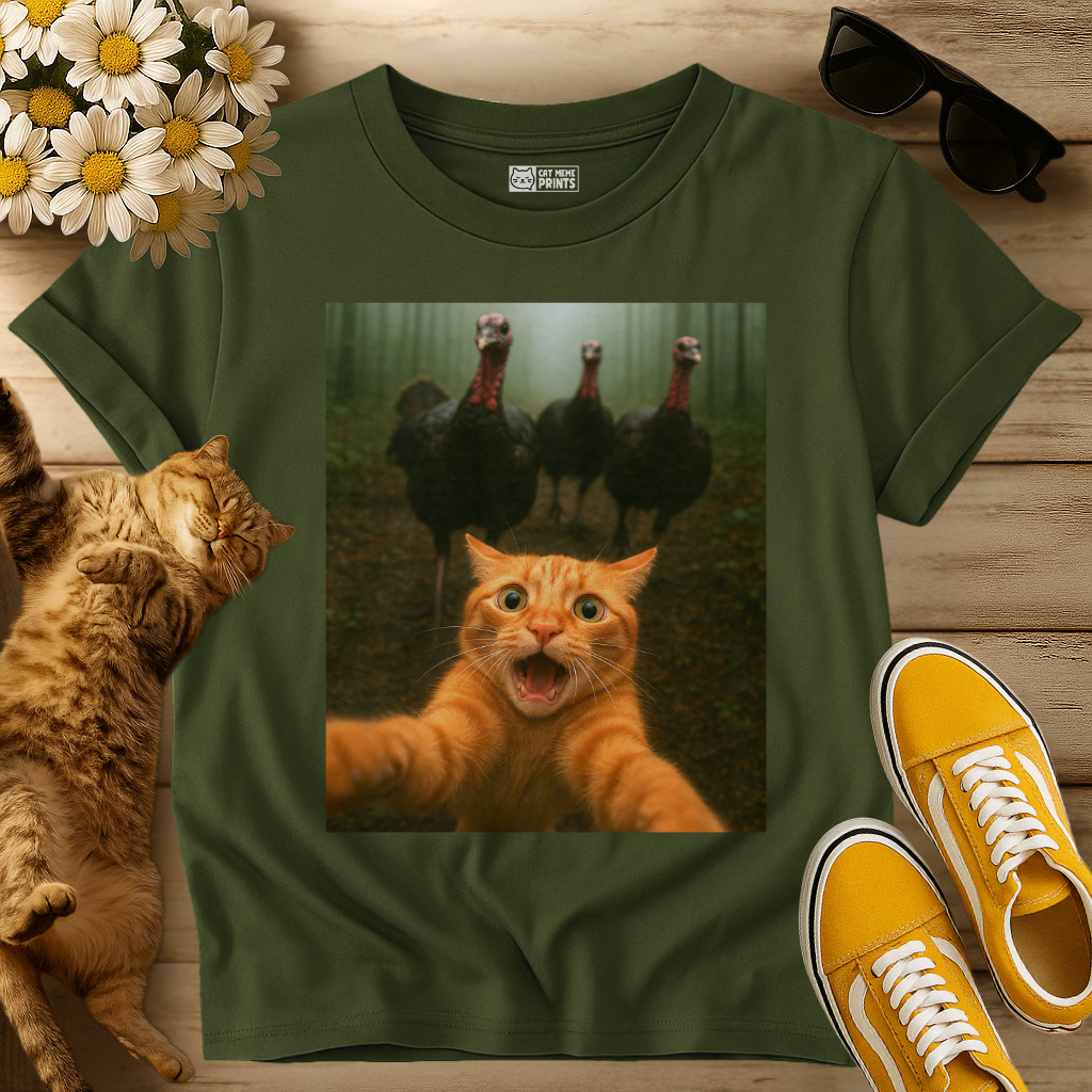Cat Selfie Turkey Chase Thanksgiving T-Shirt