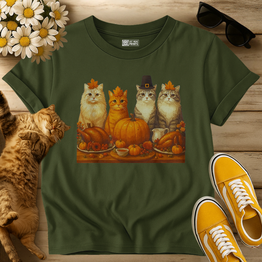 Cats Dinner Feast Fall Thanksgiving T-Shirt