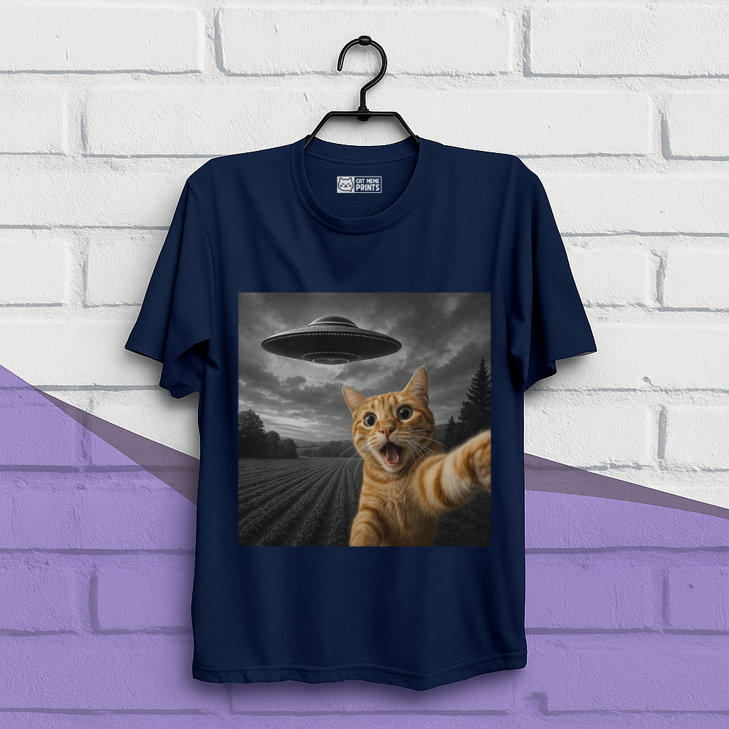 Cat Selfie With Alien T-Shirt