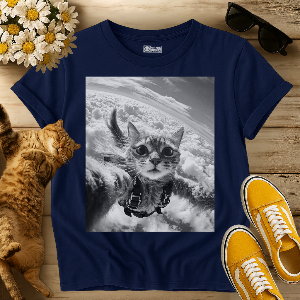 Cat Skydiving Taking Selfie T-Shirt