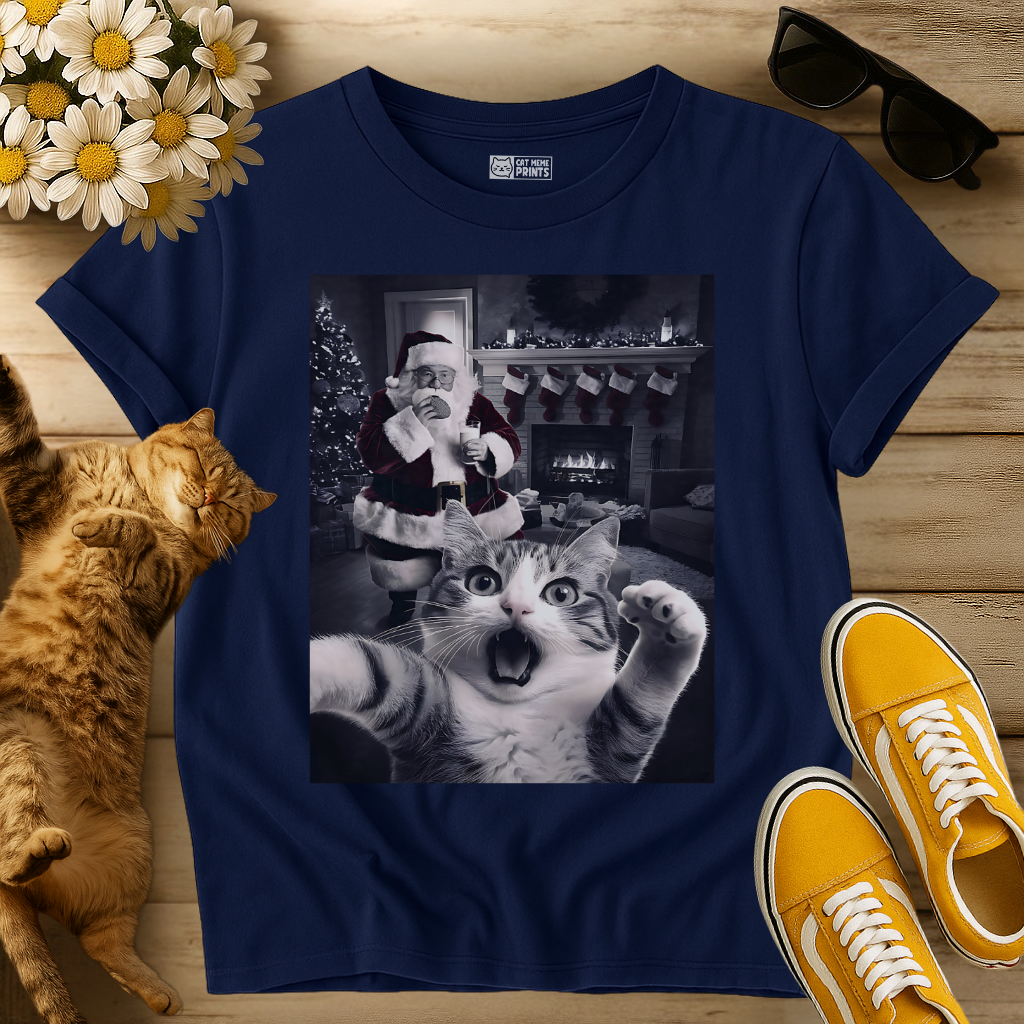 Cat Selfie With Santa Christmas T-Shirt