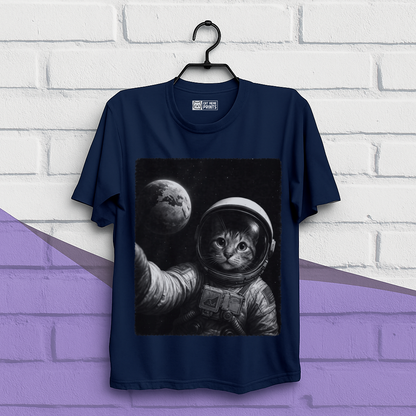 Cat Wear Space Suit Selfie With Earth T-Shirt