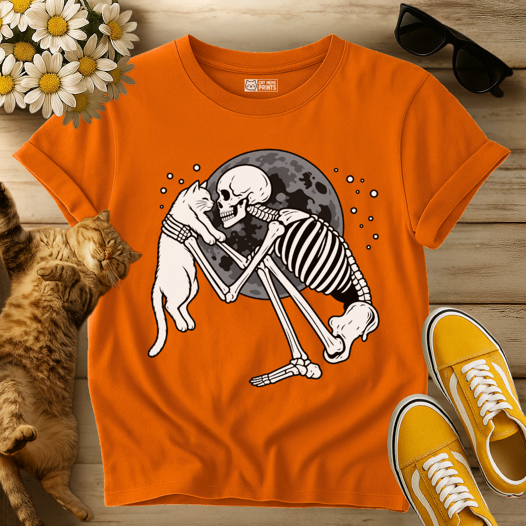 Scary Skeleton Holding Cute Kitty T-Shirt