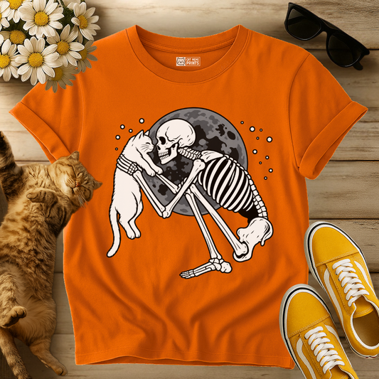 Scary Skeleton Holding Cute Kitty T-Shirt