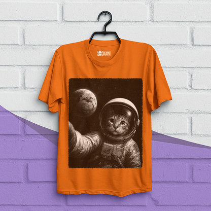 Cat Wear Space Suit Selfie With Earth T-Shirt