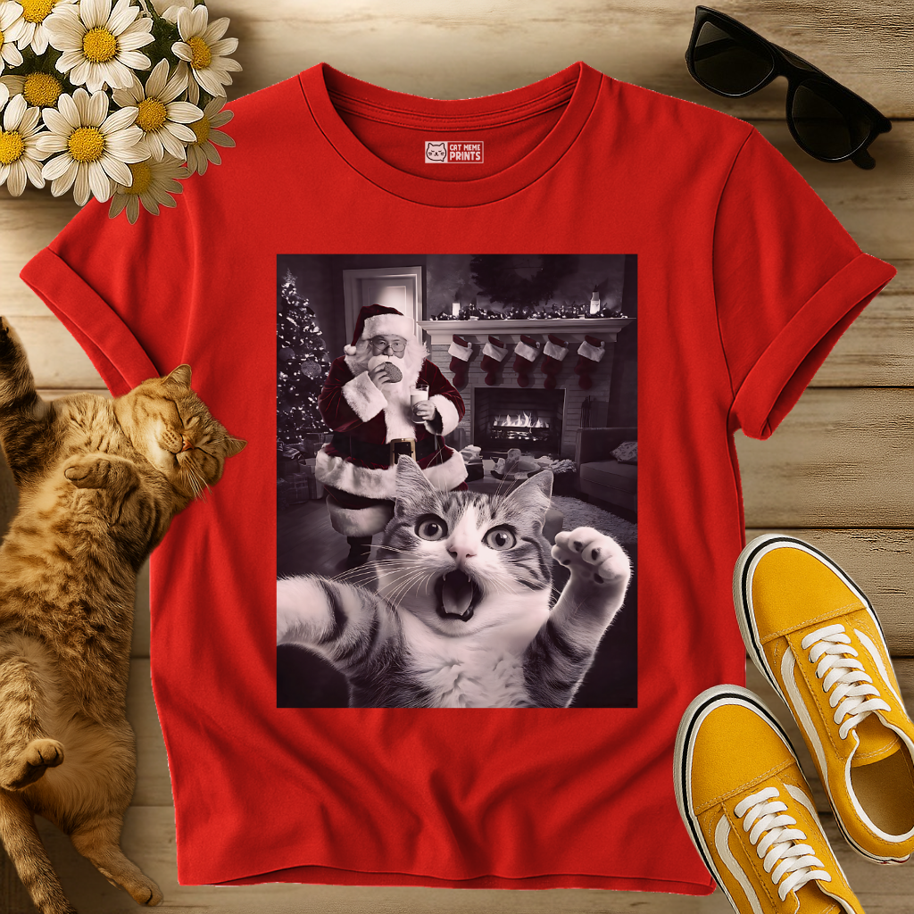 Cat Selfie With Santa Christmas T-Shirt