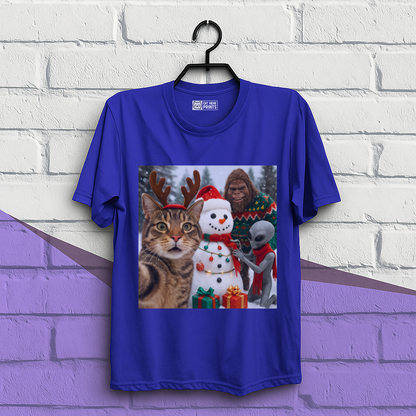 Cat Selfie with Bigfoot Alien & Snowman Christmas T-Shirt