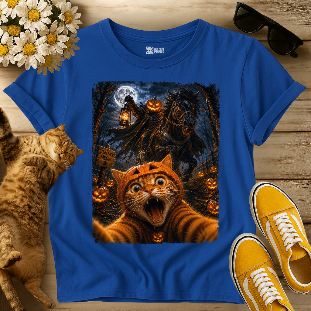 Cat Selfie with Scary Horseman Pumpkins T-Shirt