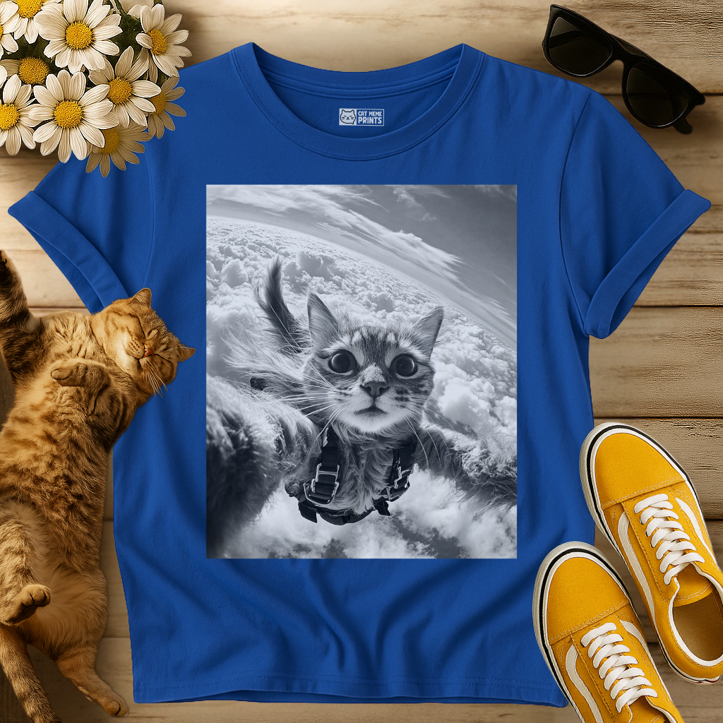 Cat Skydiving Taking Selfie T-Shirt