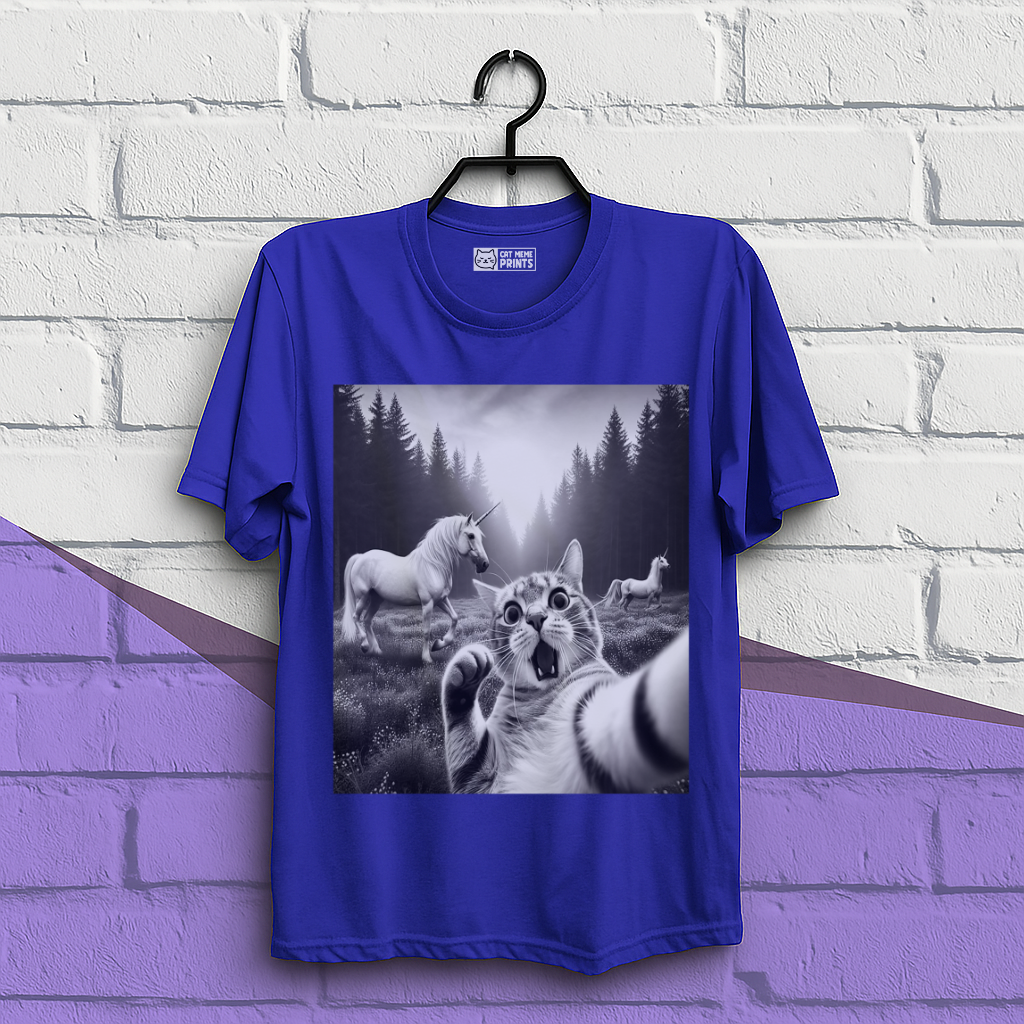 Surprised Cat Selfie With Unicorns T-Shirt