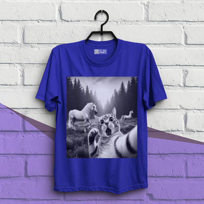 Surprised Cat Selfie With Unicorns T-Shirt