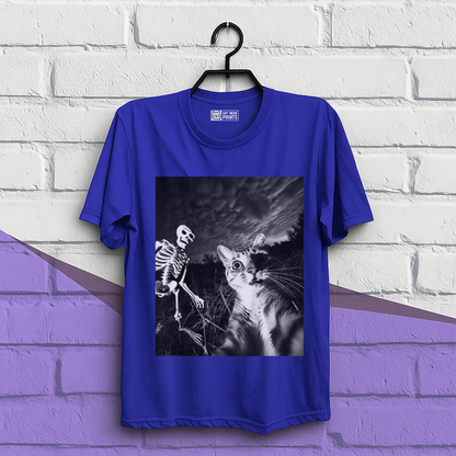 Cat Selfie with Skeleton Halloween T-Shirt