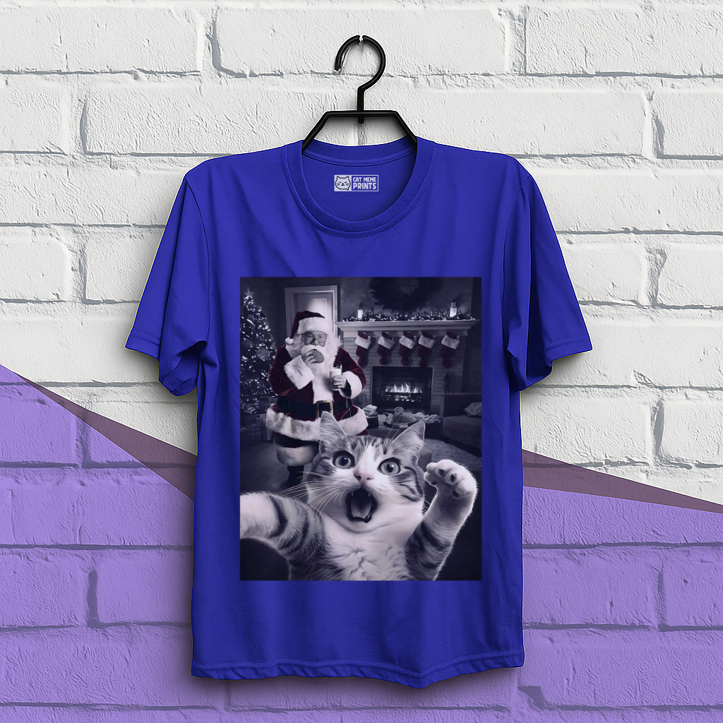 Cat Selfie With Santa Christmas T-Shirt