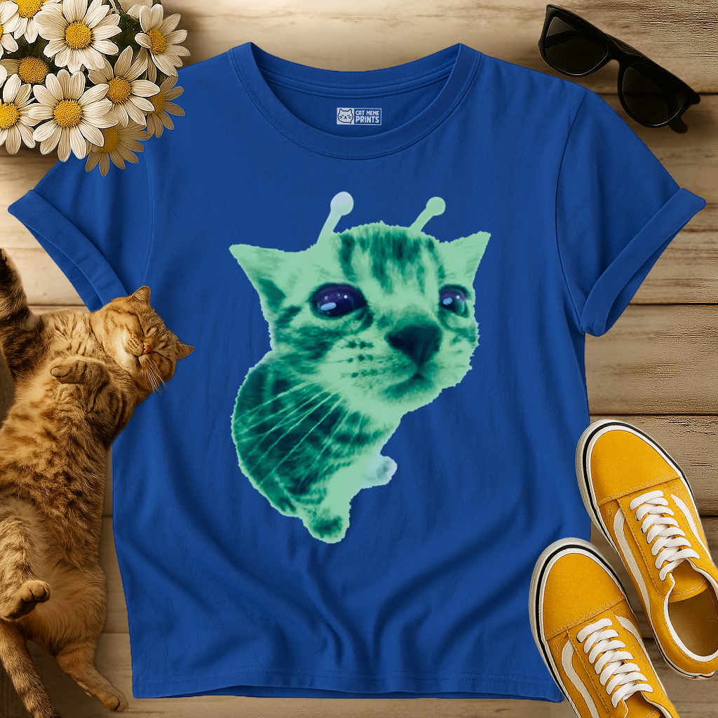 Gnarp Cat Aien Halloween T-Shirt