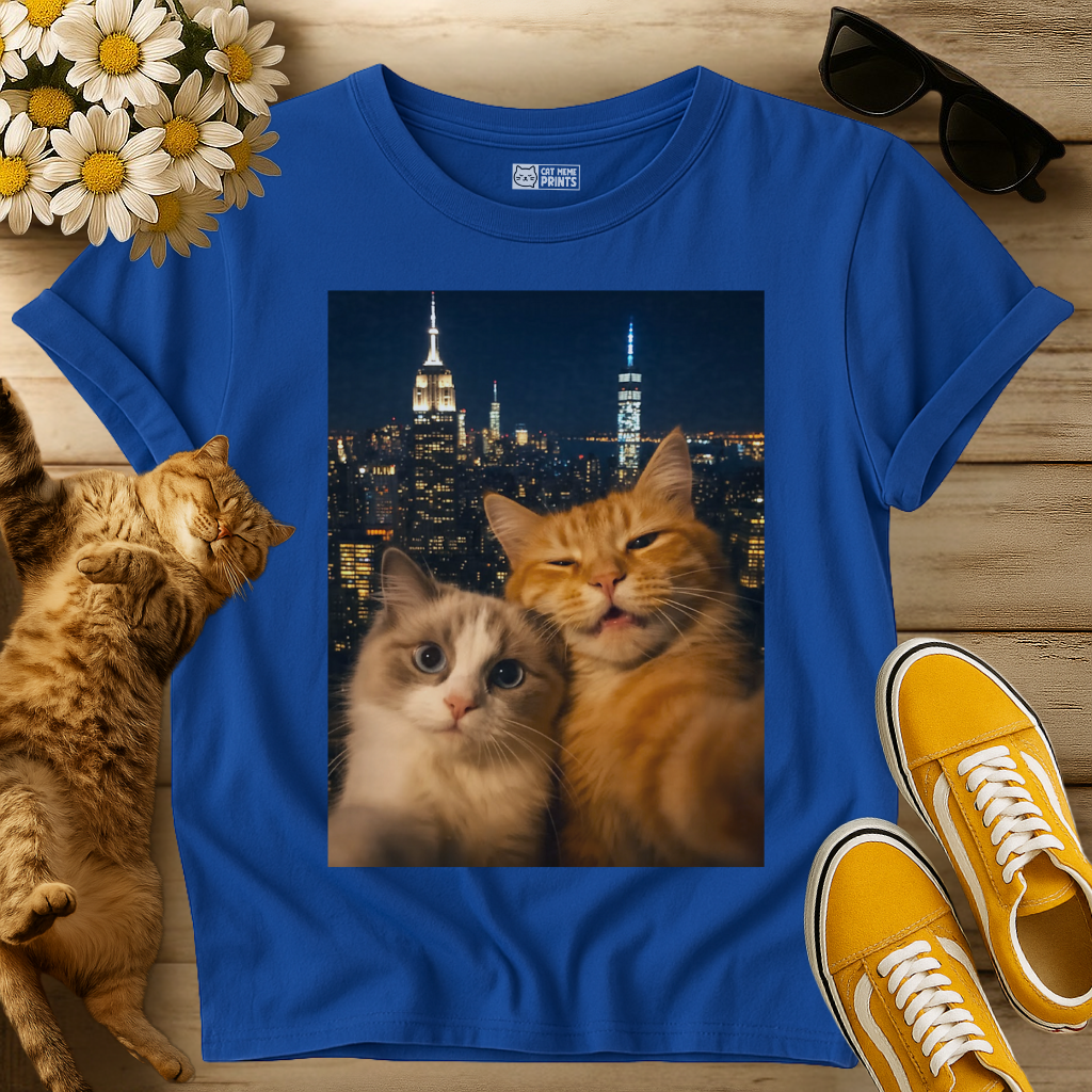 Cute Couple Cats Selfie City Lights T-Shirt
