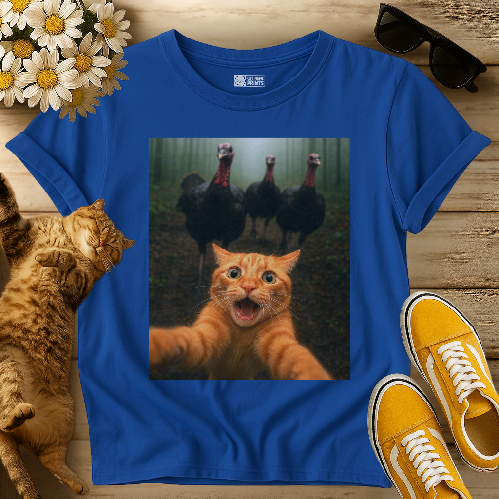 Cat Selfie Turkey Chase Thanksgiving T-Shirt