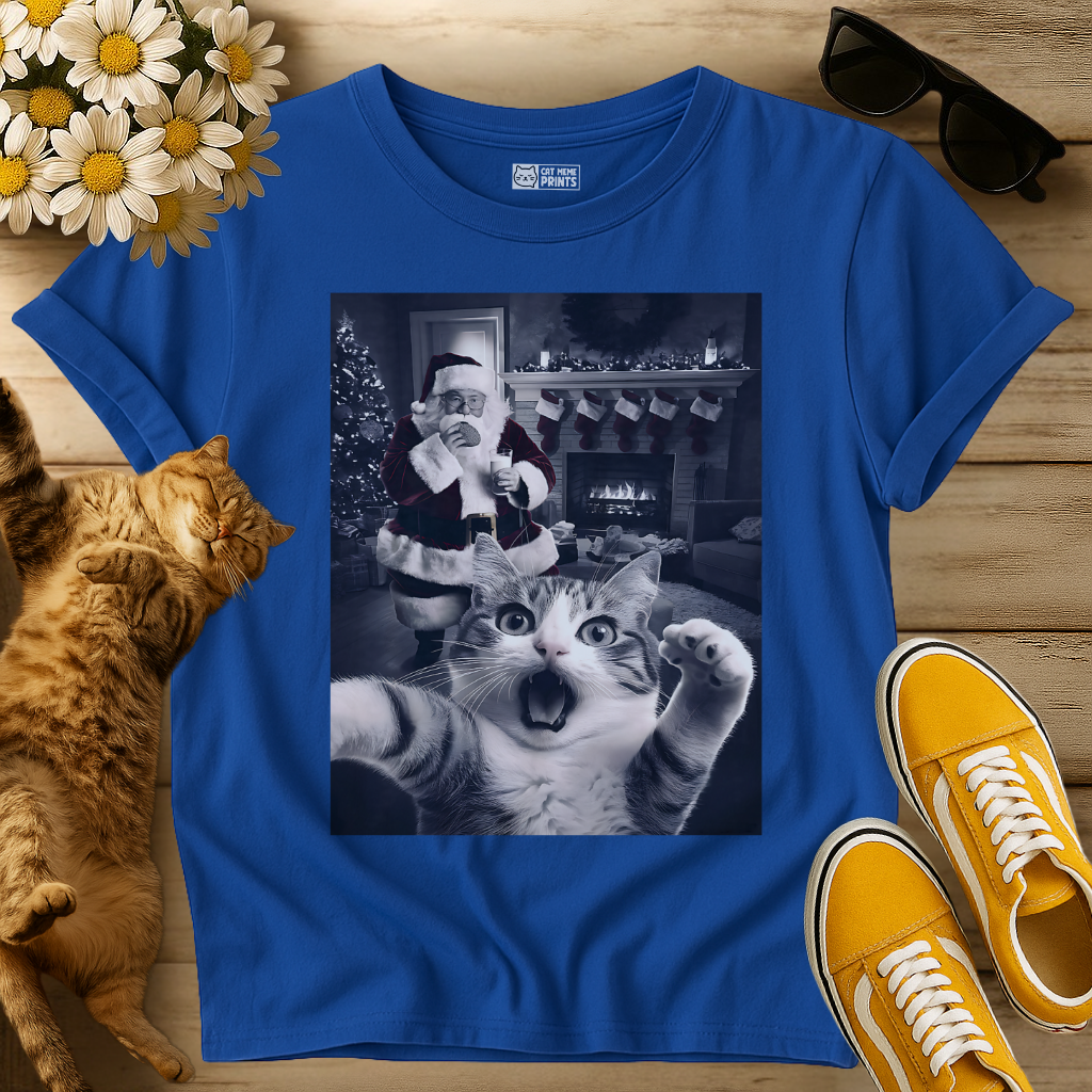 Cat Selfie With Santa Christmas T-Shirt