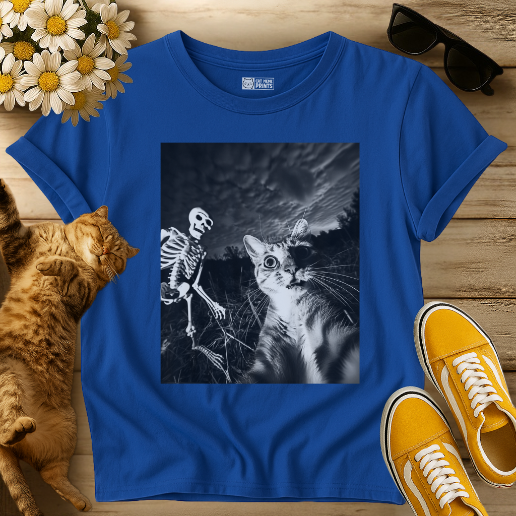 Cat Selfie with Skeleton Halloween T-Shirt