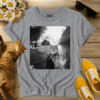 Cat Selfie Sailing Boat Adventure T-Shirt