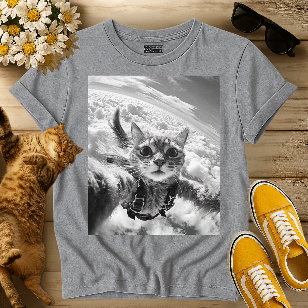 Cat Skydiving Taking Selfie T-Shirt
