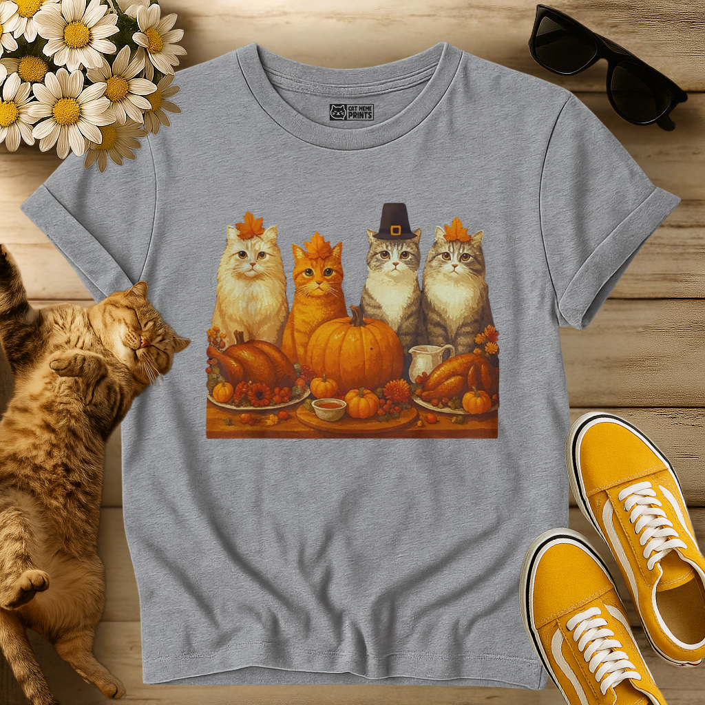 Cats Dinner Feast Fall Thanksgiving T-Shirt