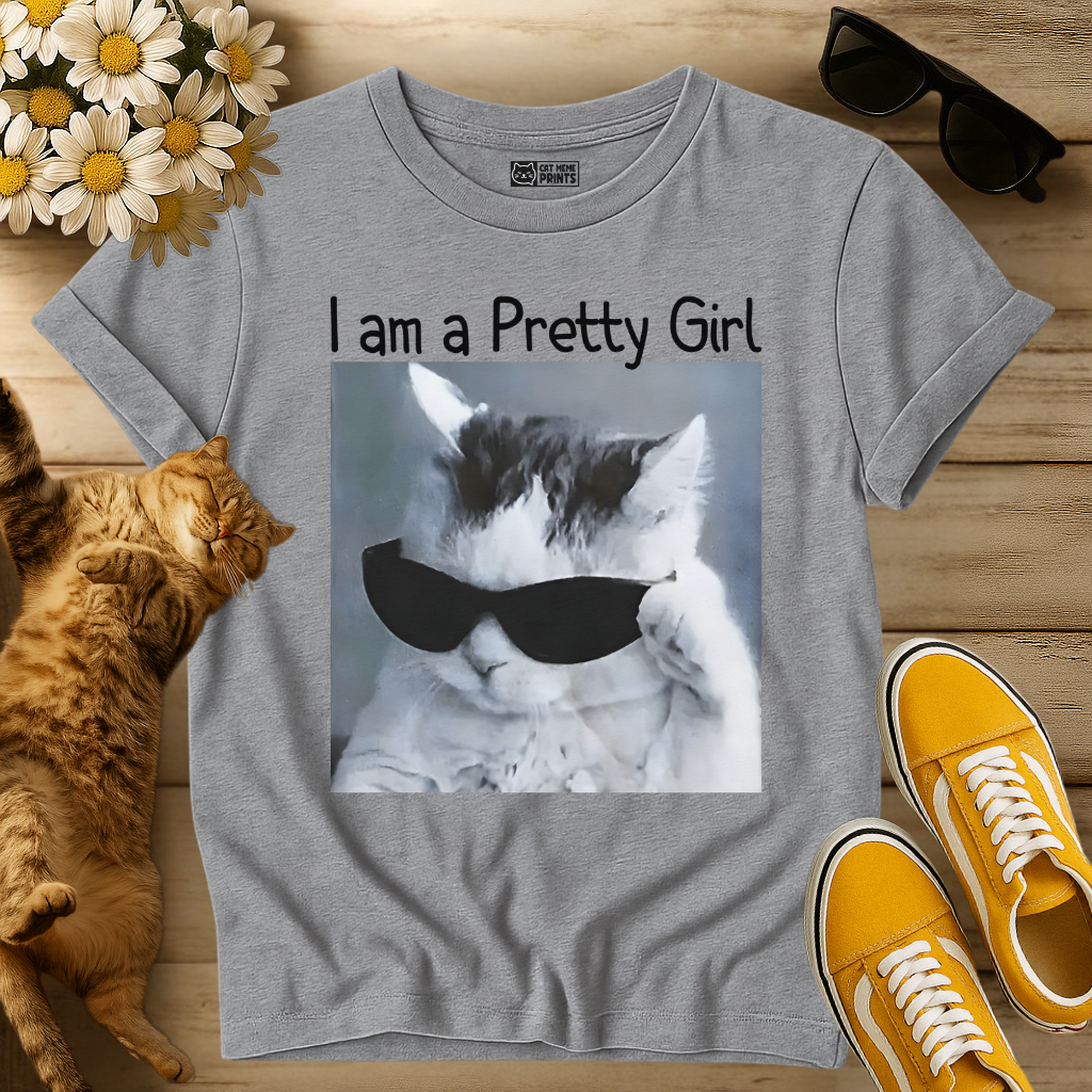 I am a Pretty Girl T-Shirt